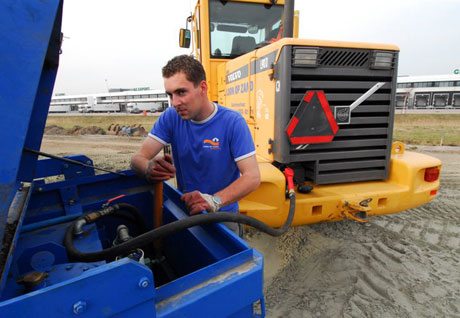 Op de website van Green Deal Het Nieuwe Draaien vind je onder meer tips hoe je zelf het brandstofverbruik terug kunt dringen.