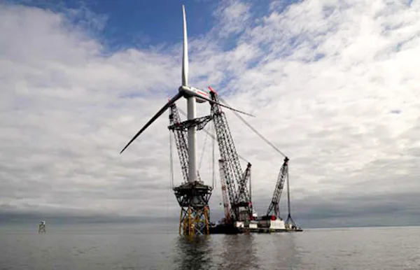 Brussel wil meer windmolens op zee