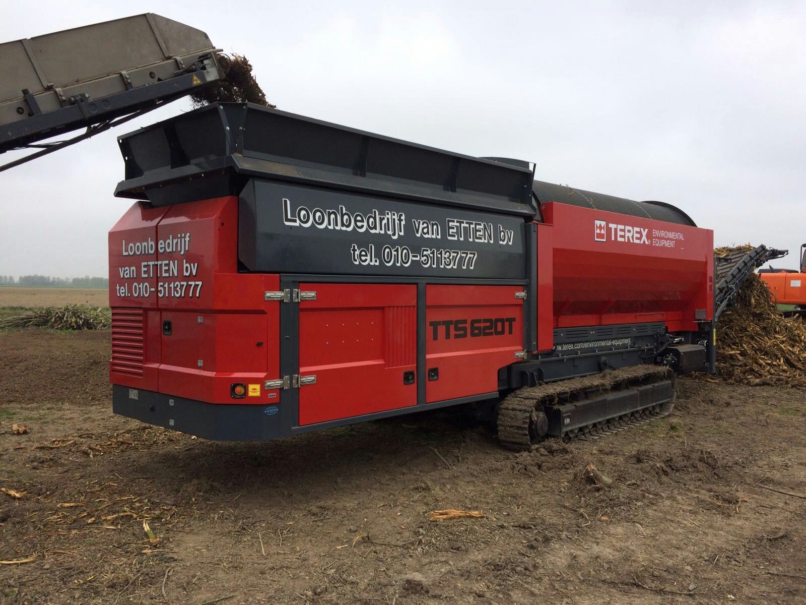 Rupsmobiele Terex Ecotec TTS620 trommelzeef kan in elk terrein draaien