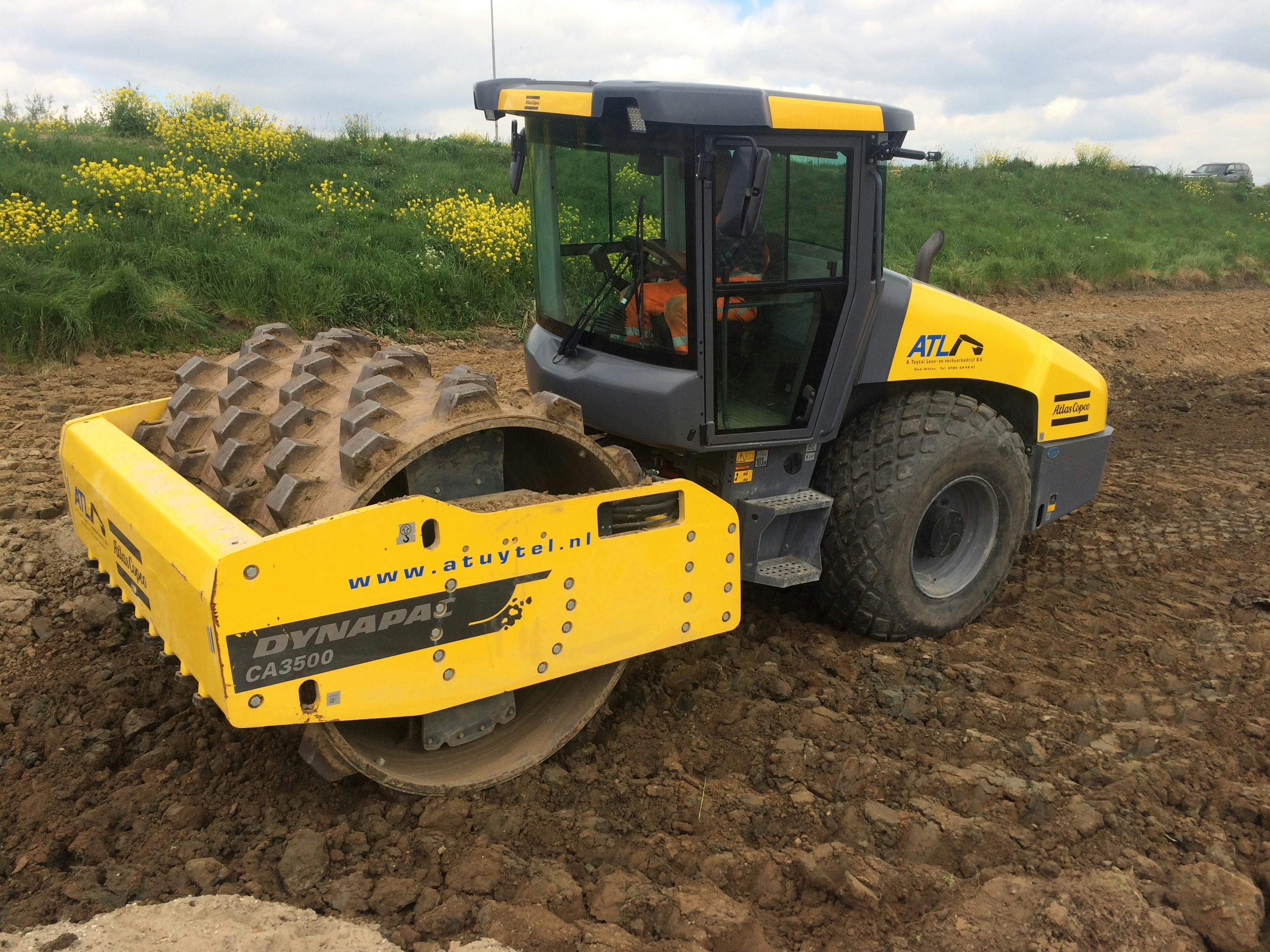 Dynapac CA3500 met schapenpoot-bandage voor A. Tuytel