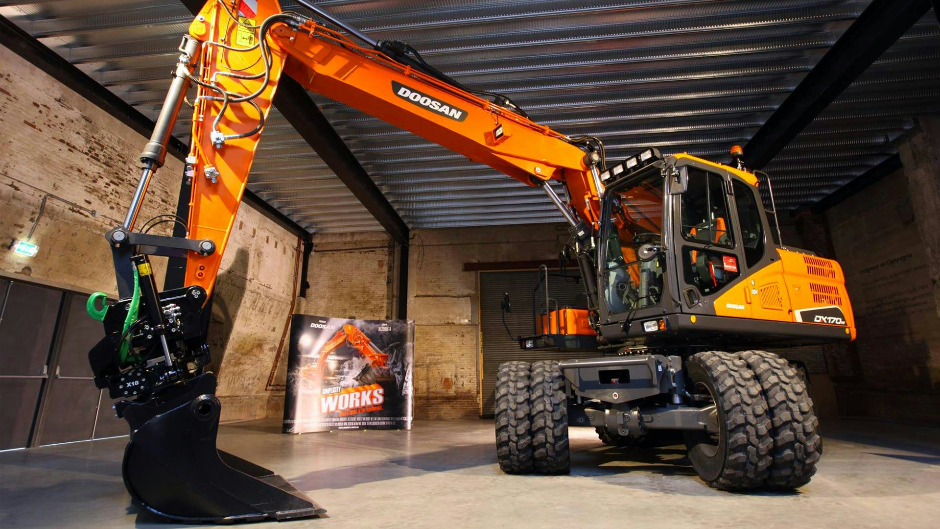 Doosan graafmachines af-fabriek met SVAB en Steelwrist