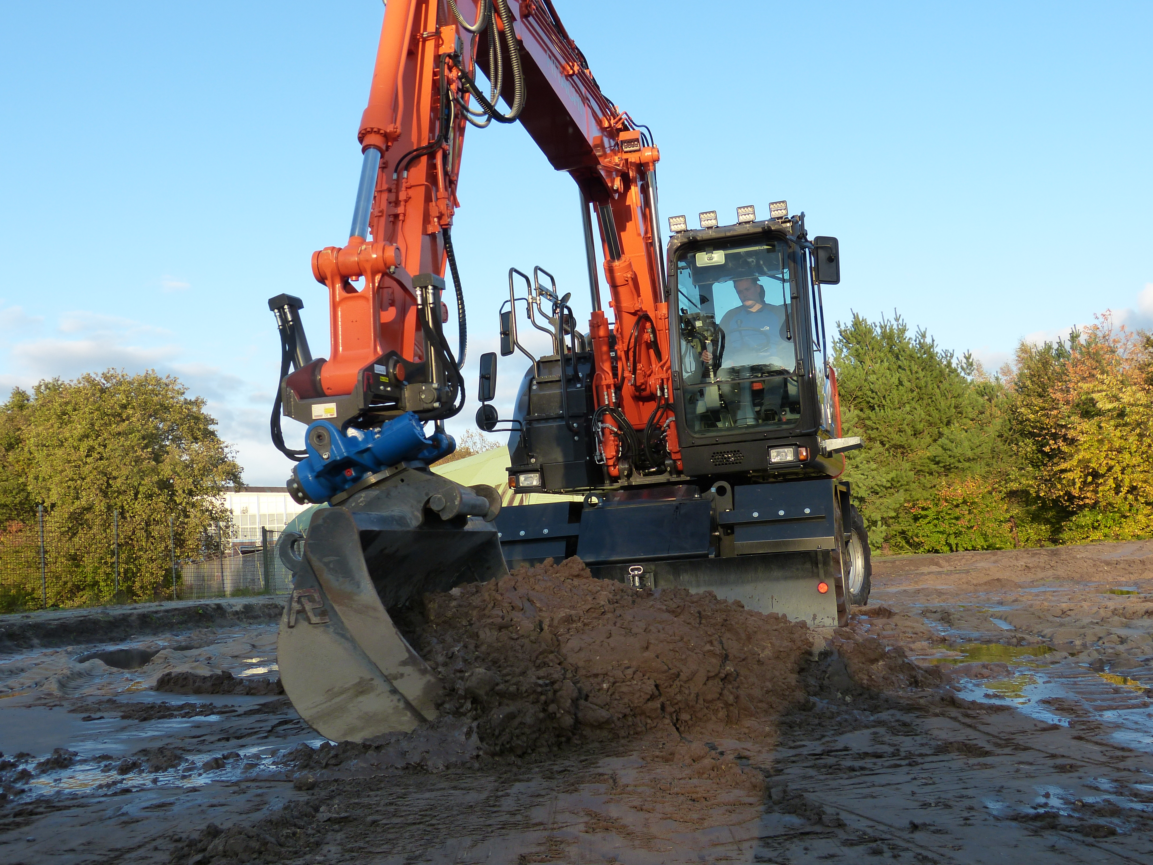 PARTNERVIDEO | Test Hitachi ZX140W-6