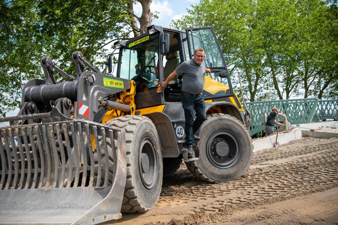 VIDEO | Eimert van den Bosch en zijn Ahlmann AZ 150f