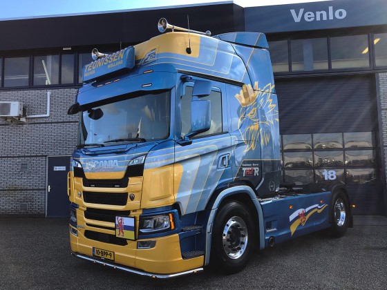 Wiel Teunissen uit Reuver zet met zijn nieuwe Scania G500 trekker een flinke stap in het verlagen van het brandstofverbruik.