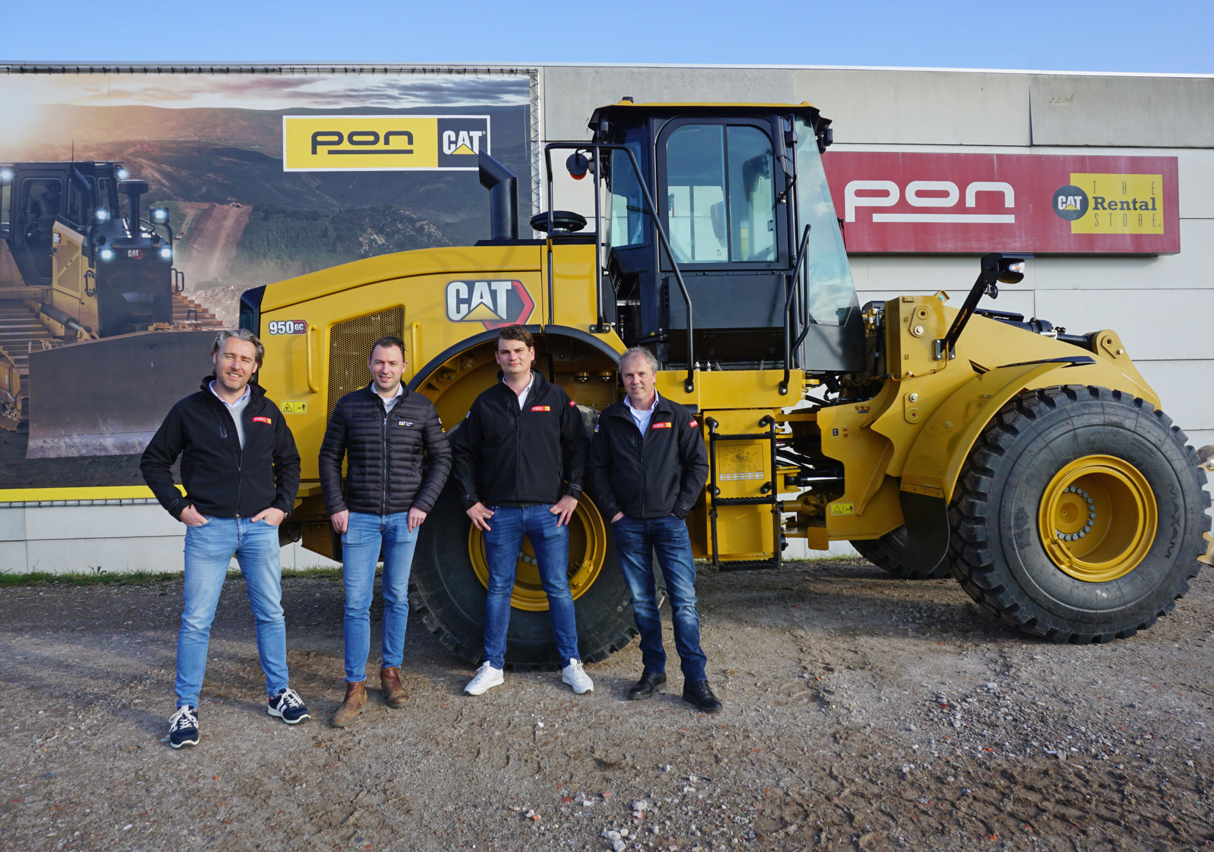 Commercieel manager Wytse Stelma met accountmanagers Ralph Barnhoorn, Michiel Bottinga, en Alwin Kiers (vlnr).