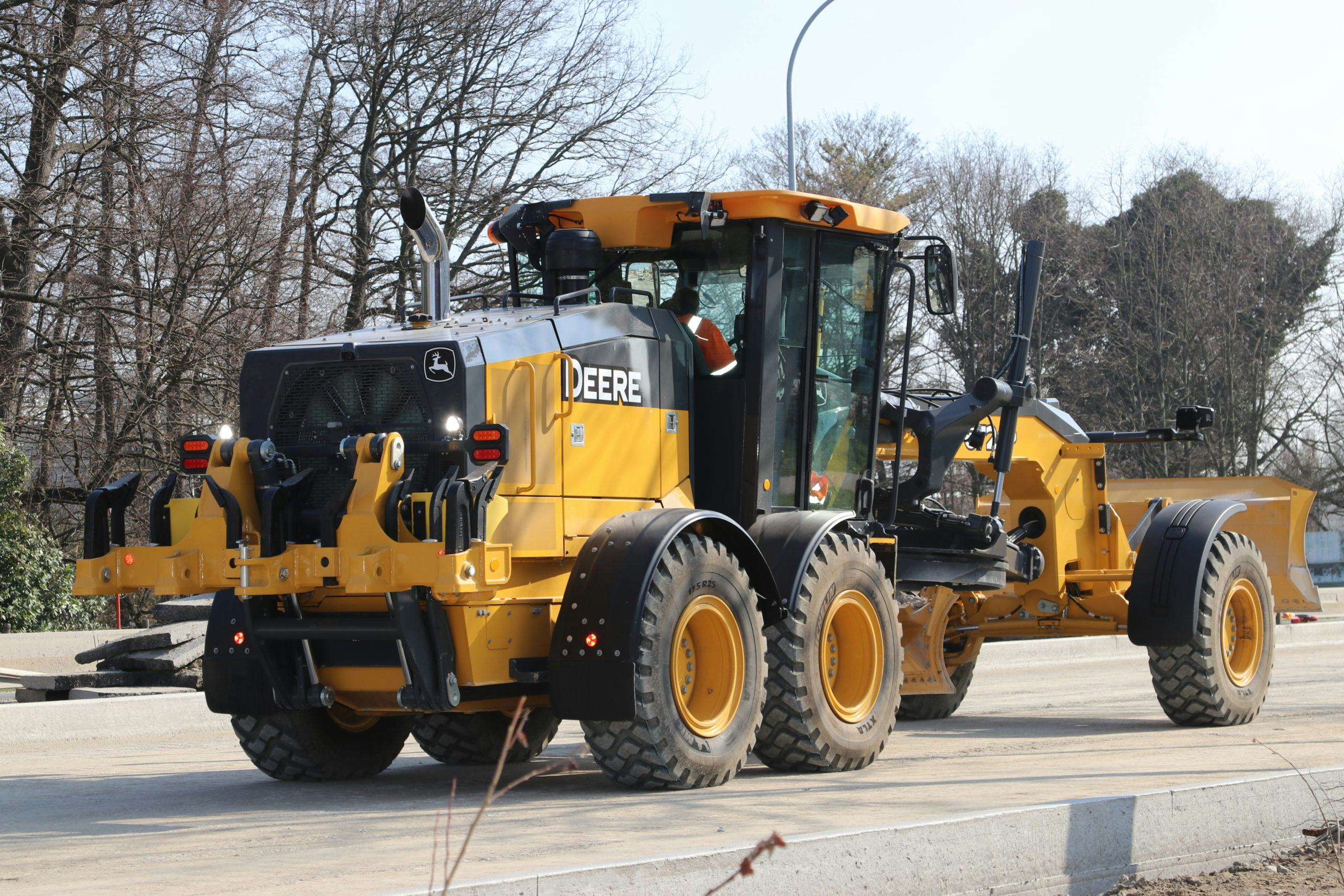 John Deere gaat met bouwmachines Nederlandse markt op