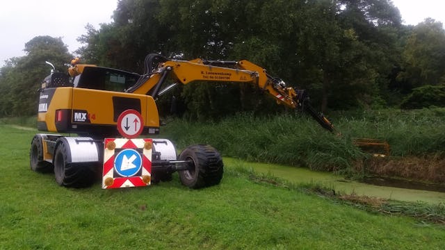 Rob Leeuwenkamp werkt sinds kort met zijn nieuwe Hydrema MX14.