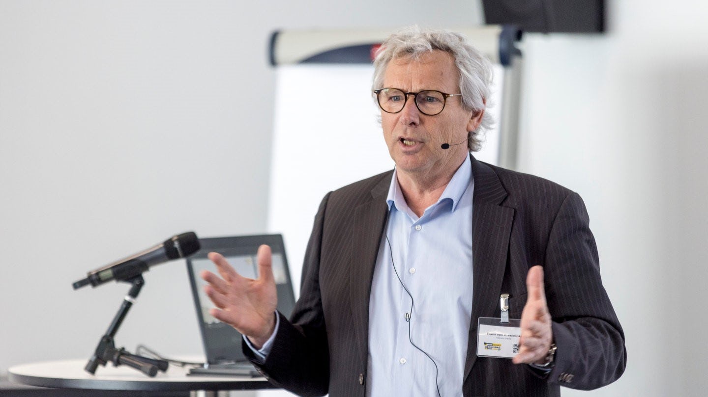 'Als ondernemer moet je goede mensen binnenhalen en er zelf goed personeel van maken', aldus Frans van Asseldonk, manager sales en marketing bij Tobroco. (Foto's Koos Groenewold)