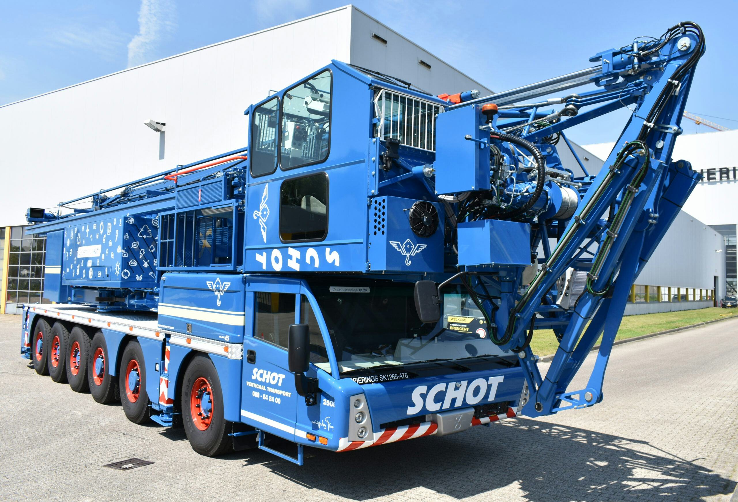 Schot Verticaal Transport investeert in Spierings eLift kranen