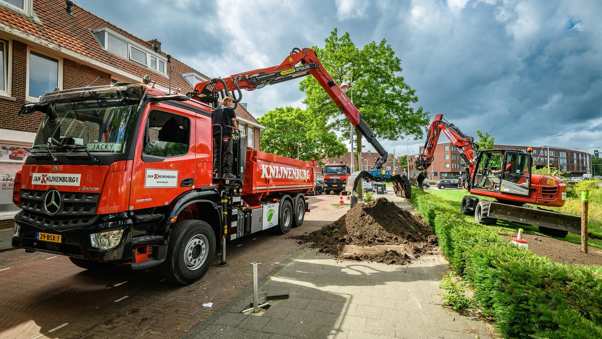 Jan Knijnenburg kiest voor Arocs met stille e-pto