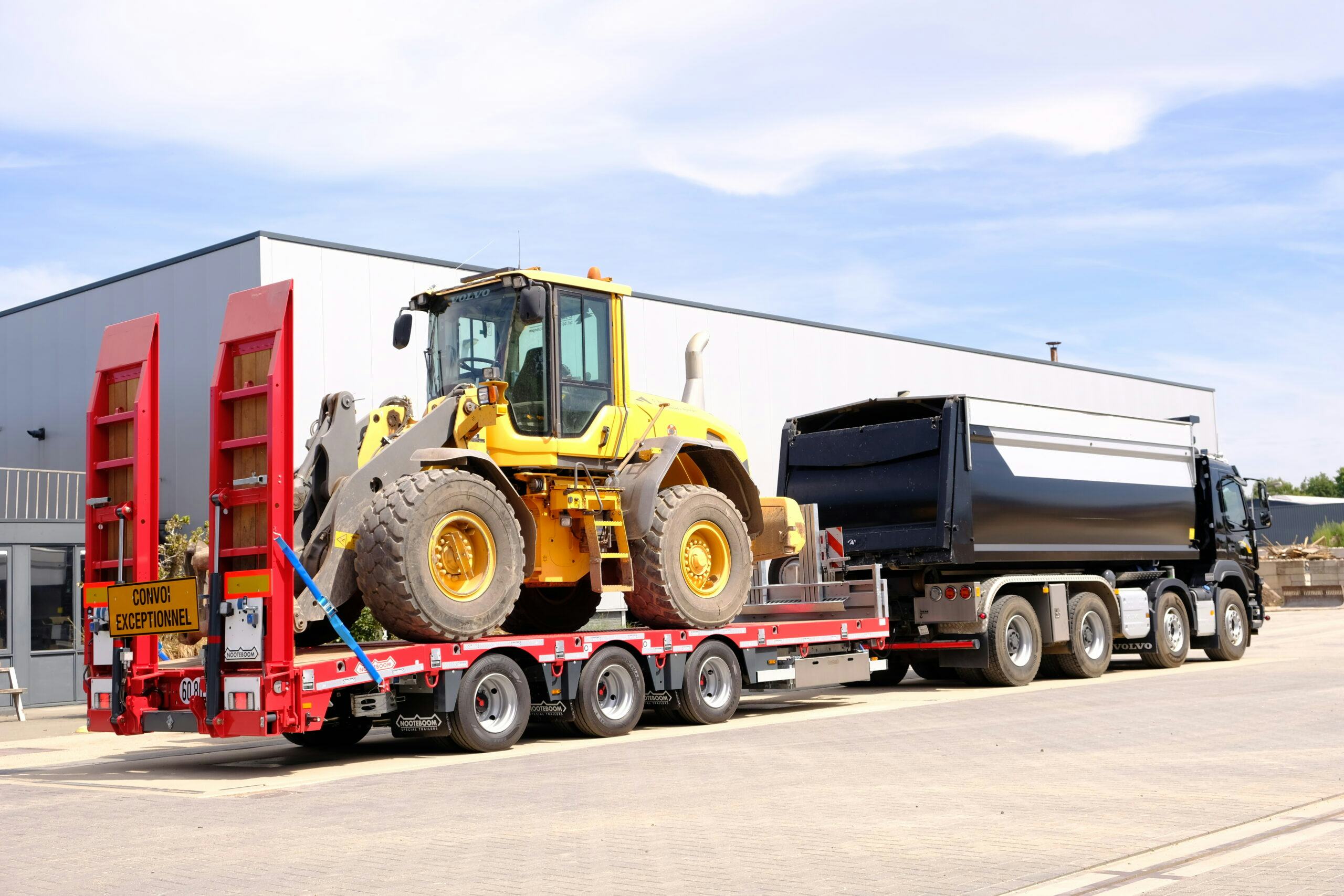 Nieuw: Nooteboom tridem middenas aanhangwagen semi dieplader