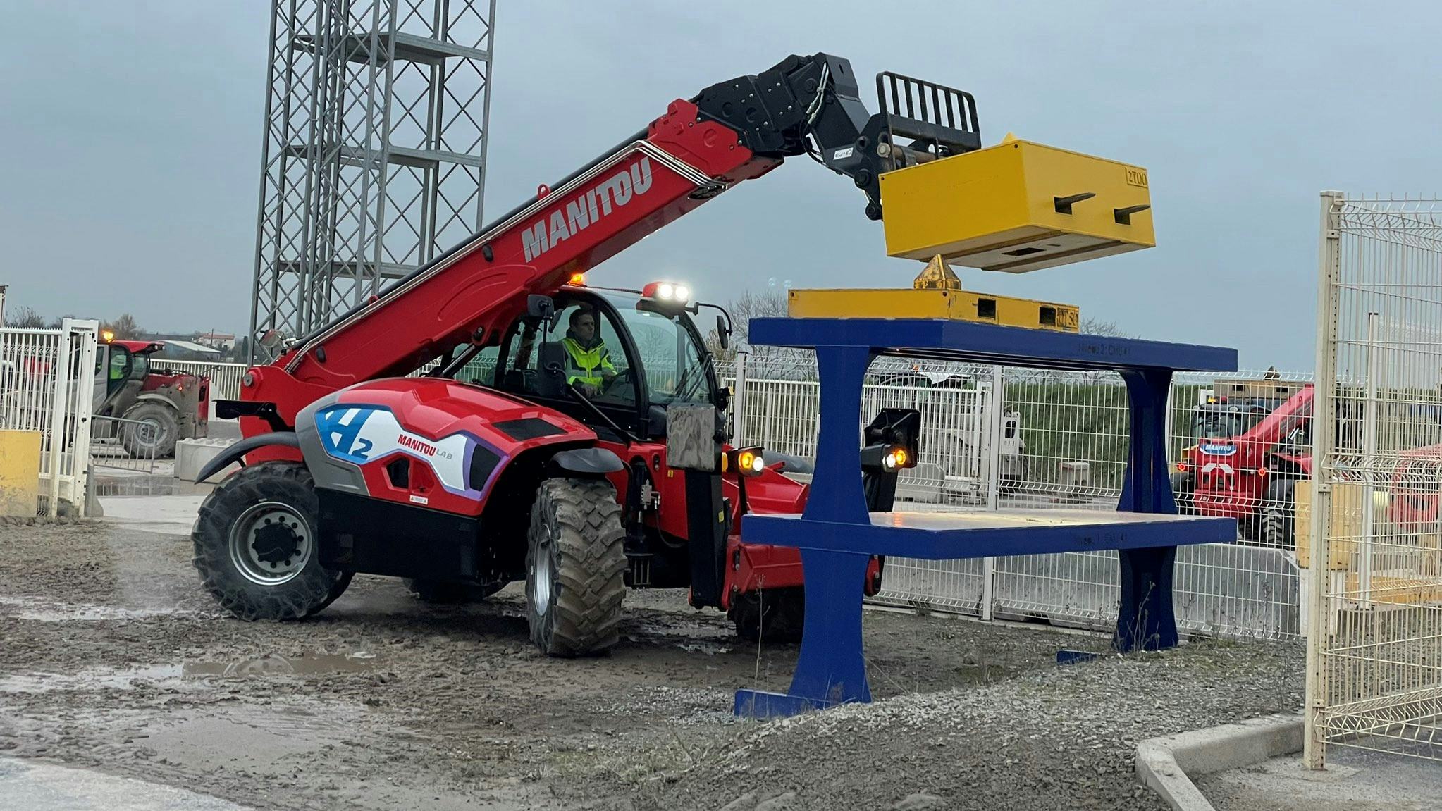 Manitou werkt aan eerste prototype verreiker op waterstof