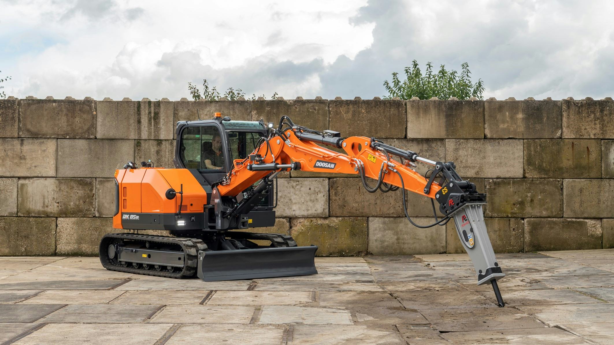 Doosan lanceert nieuwe 8-tons minigraafmachine