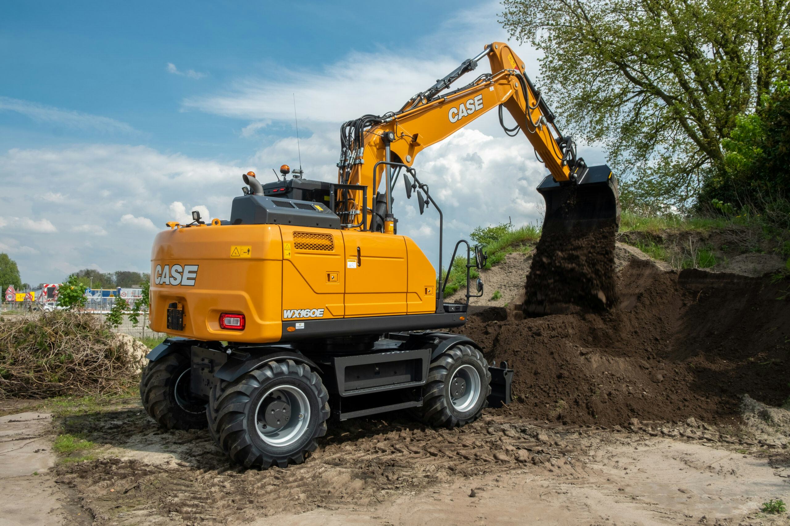 De loadsensinghydrauliek laat vlotte en soepele bewegingen toe. (Foto's: Roger van Nispen)