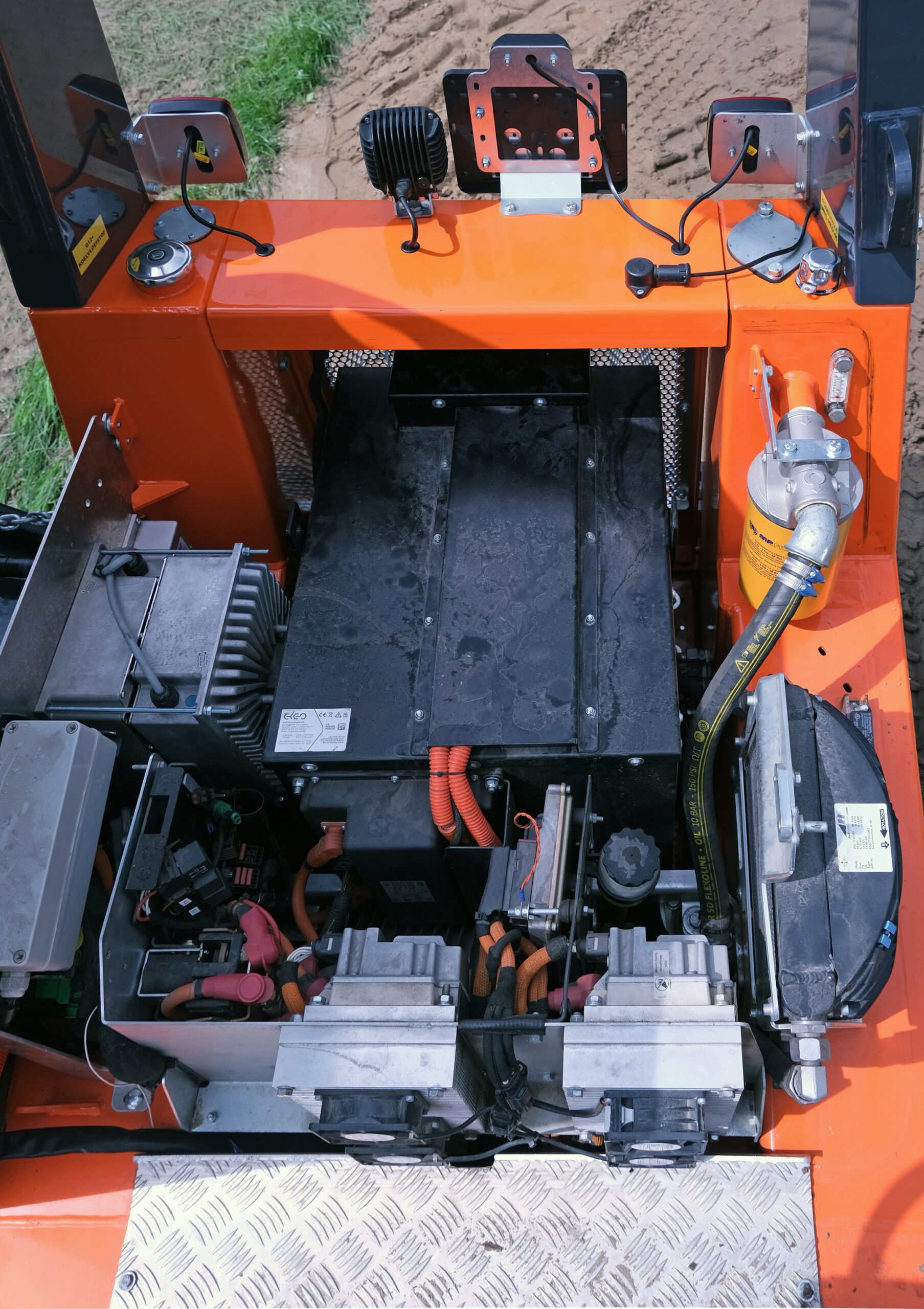 Het vermogen van de elektromotor bedraagt 25 kW/34 pk. Het imposante koppel is bereikbaar over het gehele toerenbereik.