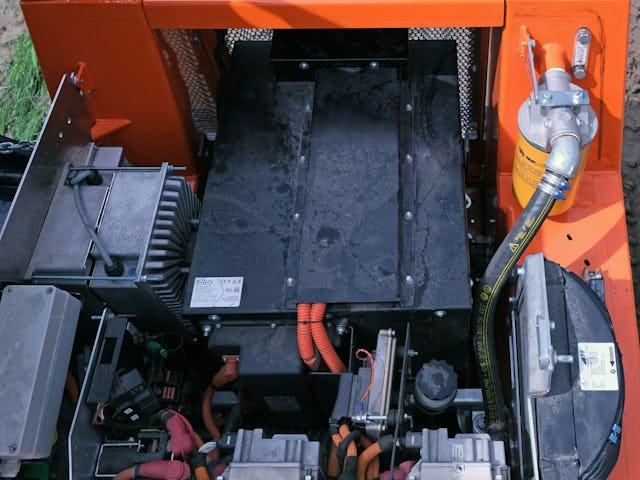 Het vermogen van de elektromotor bedraagt 25 kW/34 pk. Het imposante koppel is bereikbaar over het gehele toerenbereik.