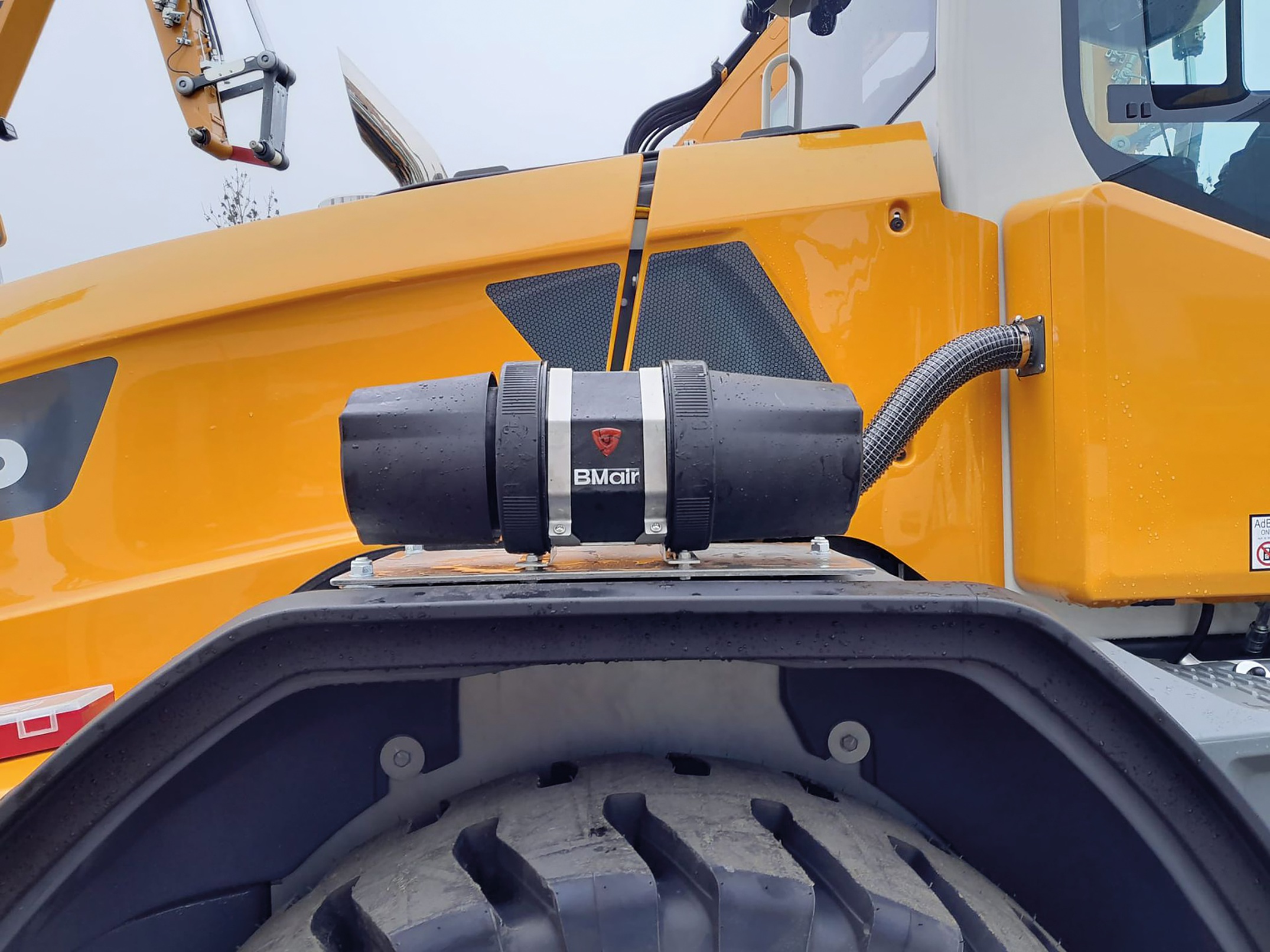 De compacte BMair Protector is gemakkelijk te plaatsen.