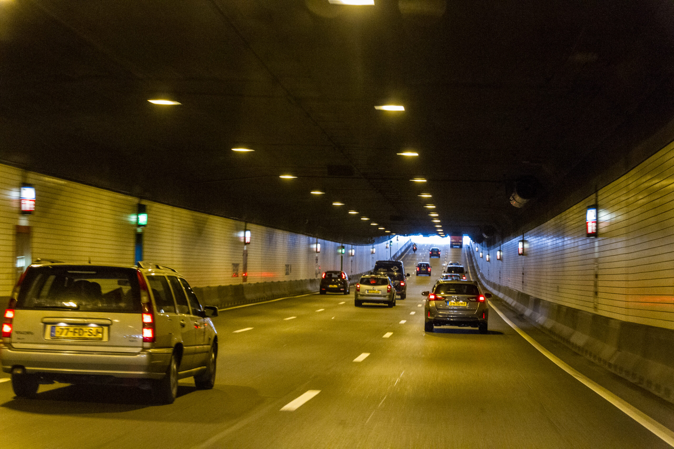 De Noordtunnel onder de A15. Bron: Rijkswaterstaat/Harry van Reeken.