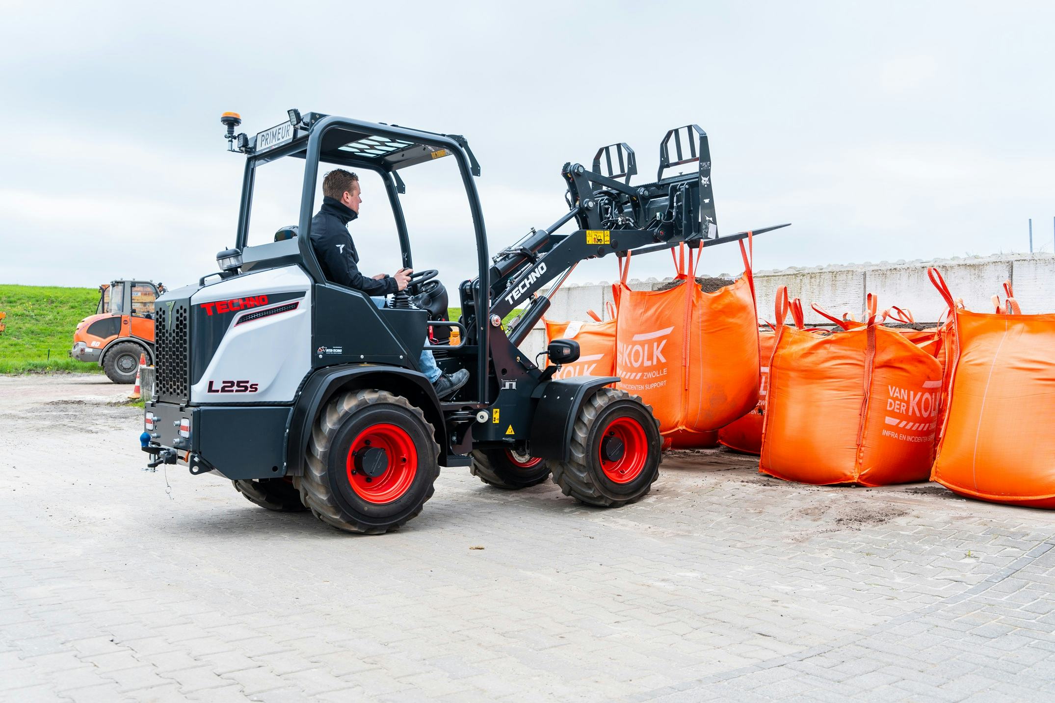 Innovatieve mini-kranen en eigen merk op imposante TKD-stand Inter-Techno