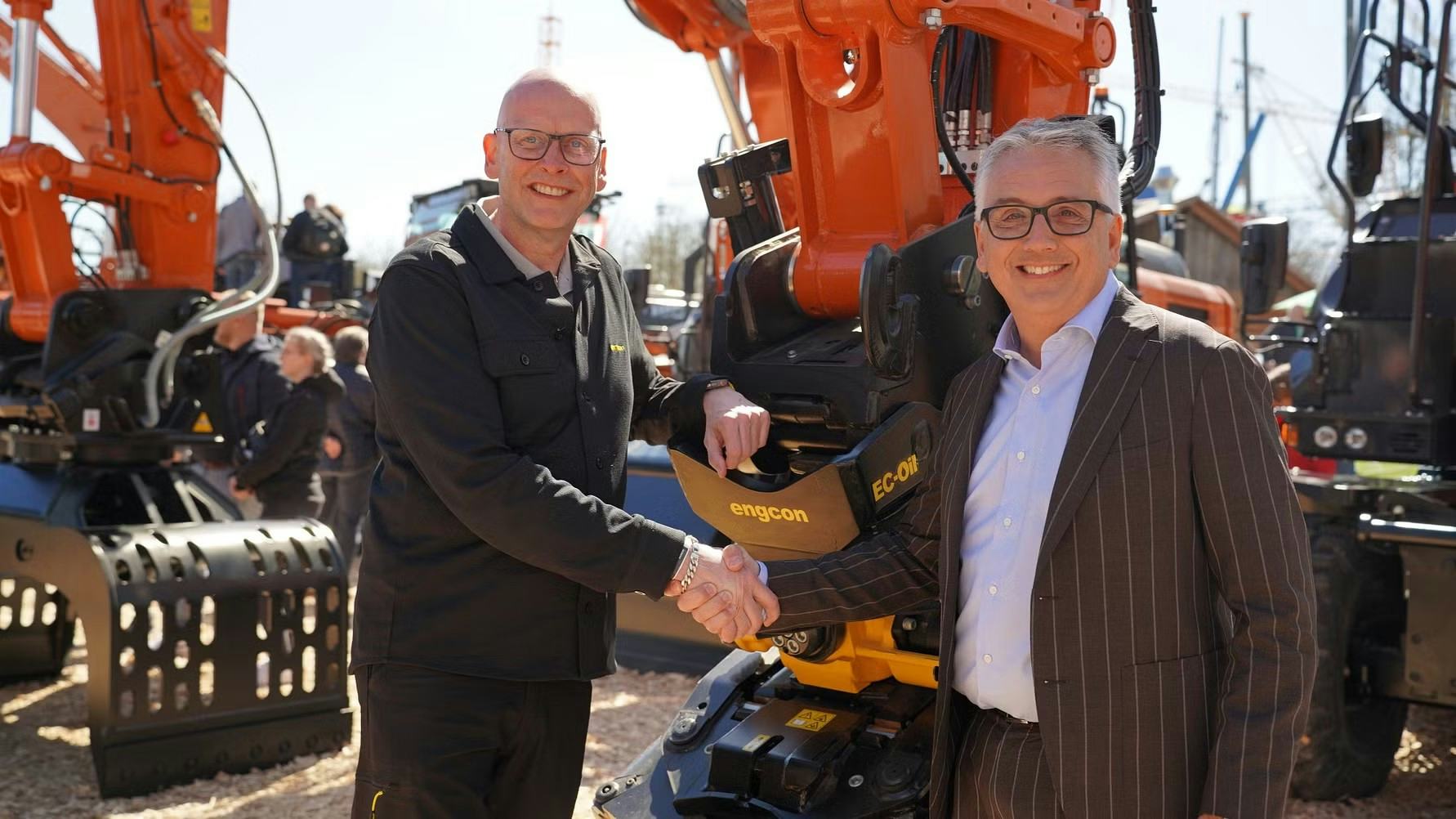 Krister Blomgren, CEO van Engcon en Francesco Quaranta, CEO van HCME.