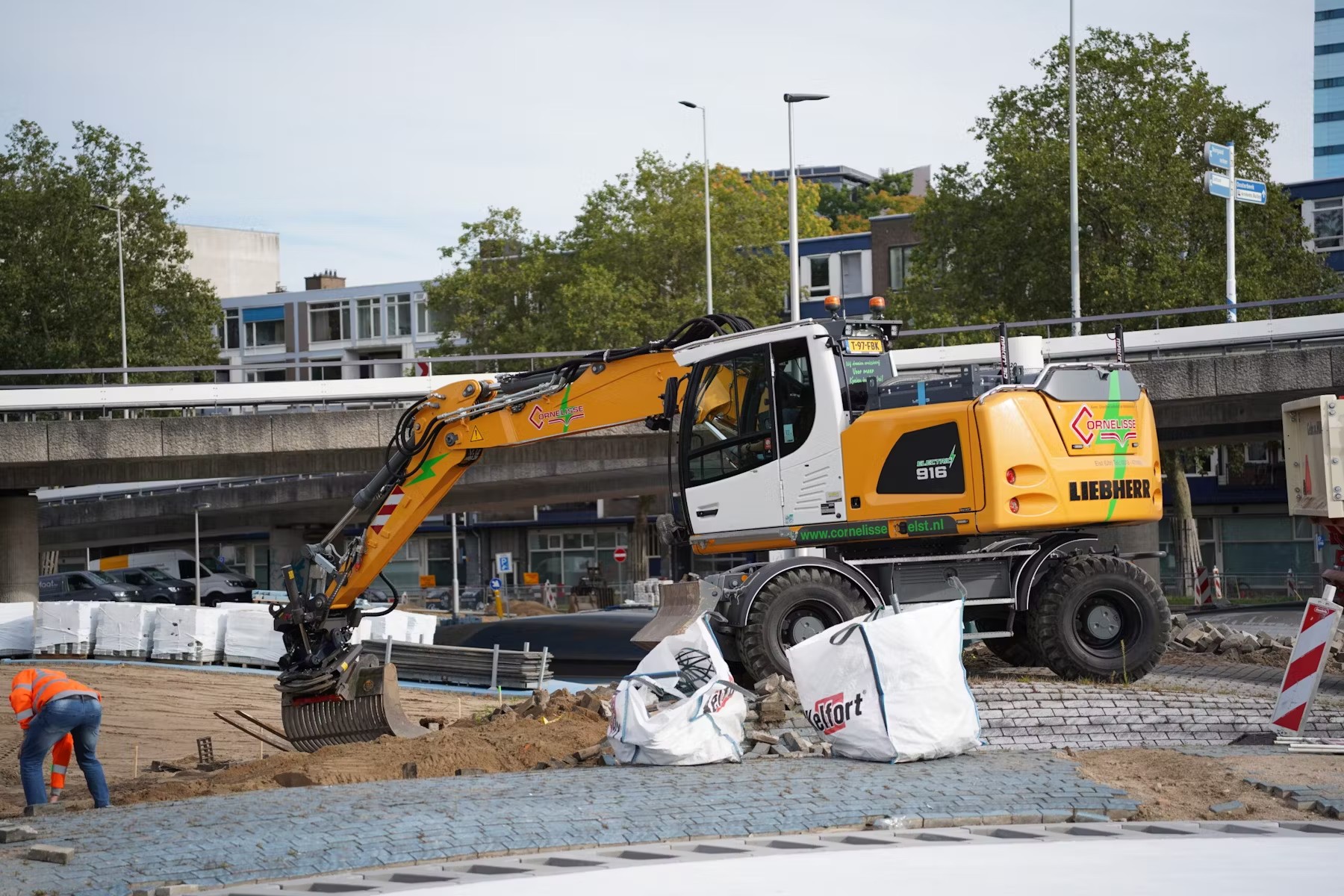 In Arnhem wordt al ingezet op emissieloos bouwen. De gemeente is koploper van het convenant. Foto: Niek van Onna.