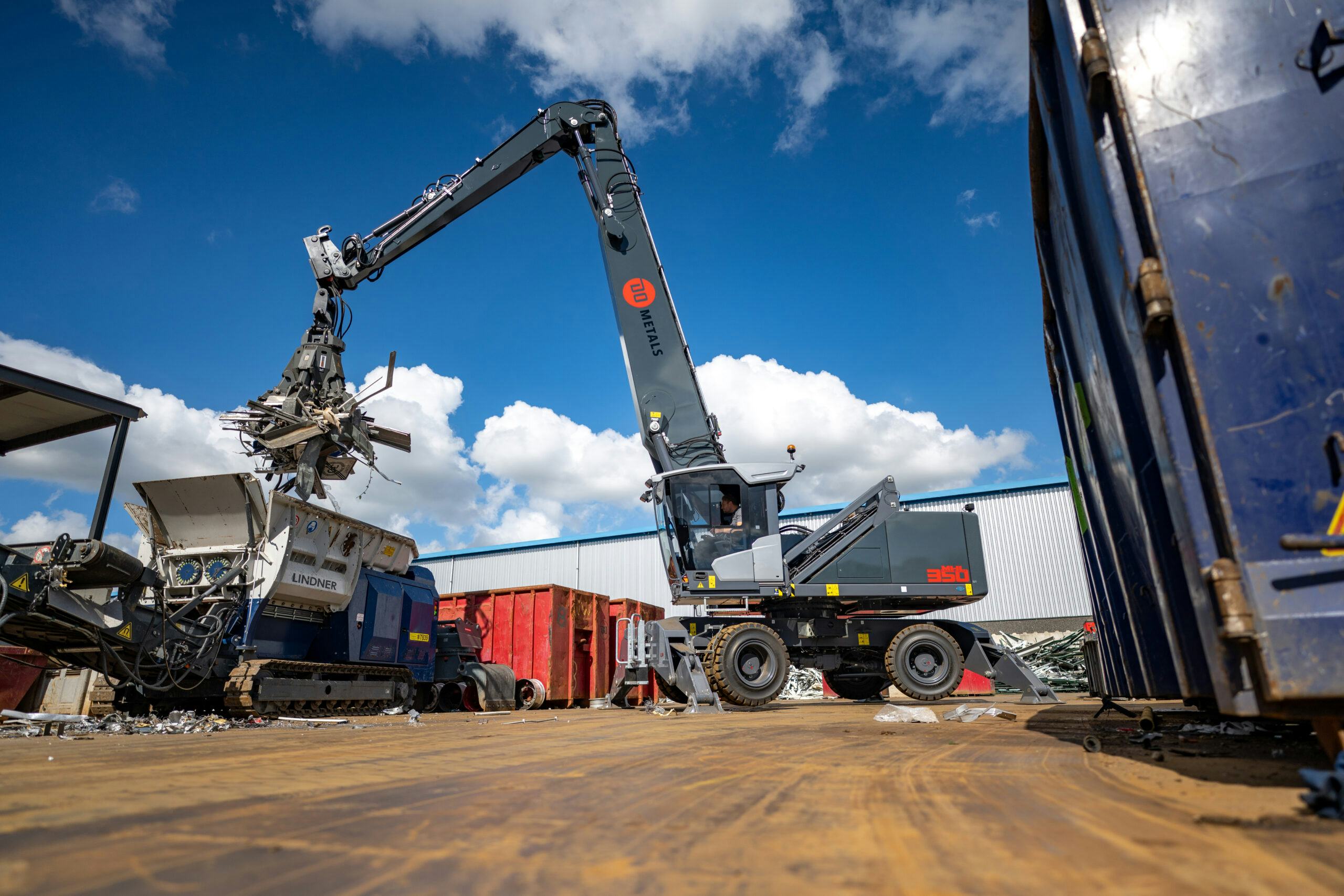 De nieuwe Fuchs MHL350F van Do-Metals.
Foto's: Michel Velderman.