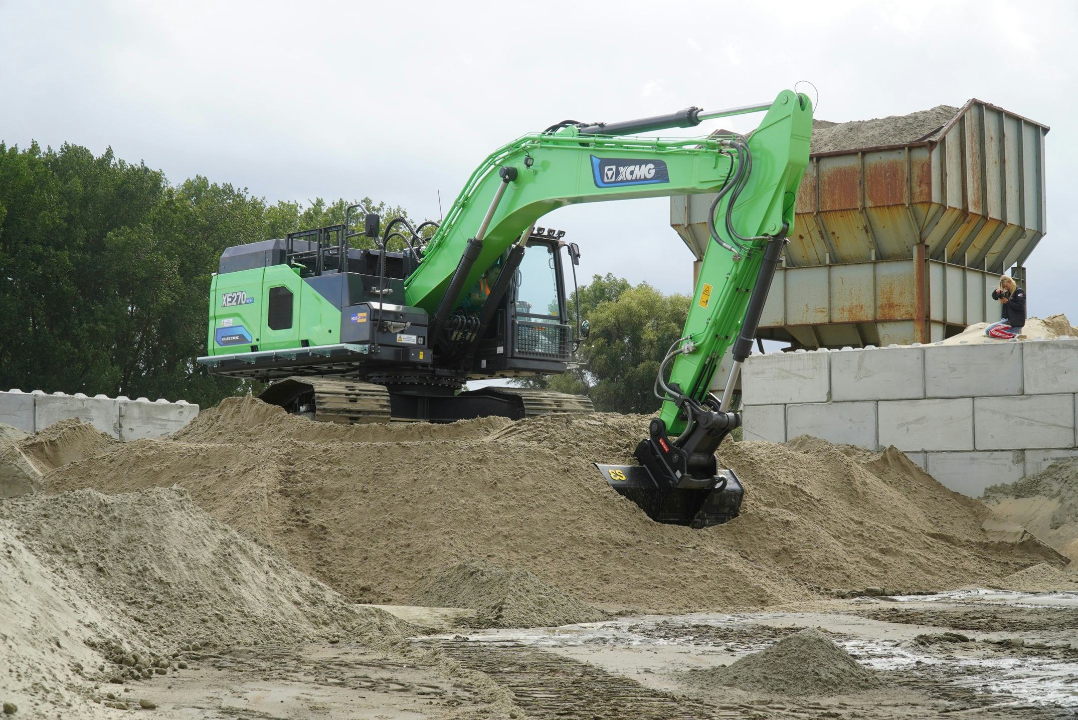 L.A.W. Tol BV ging van nul naar vijf elektrische XCMG machines in nog geen drie jaar.