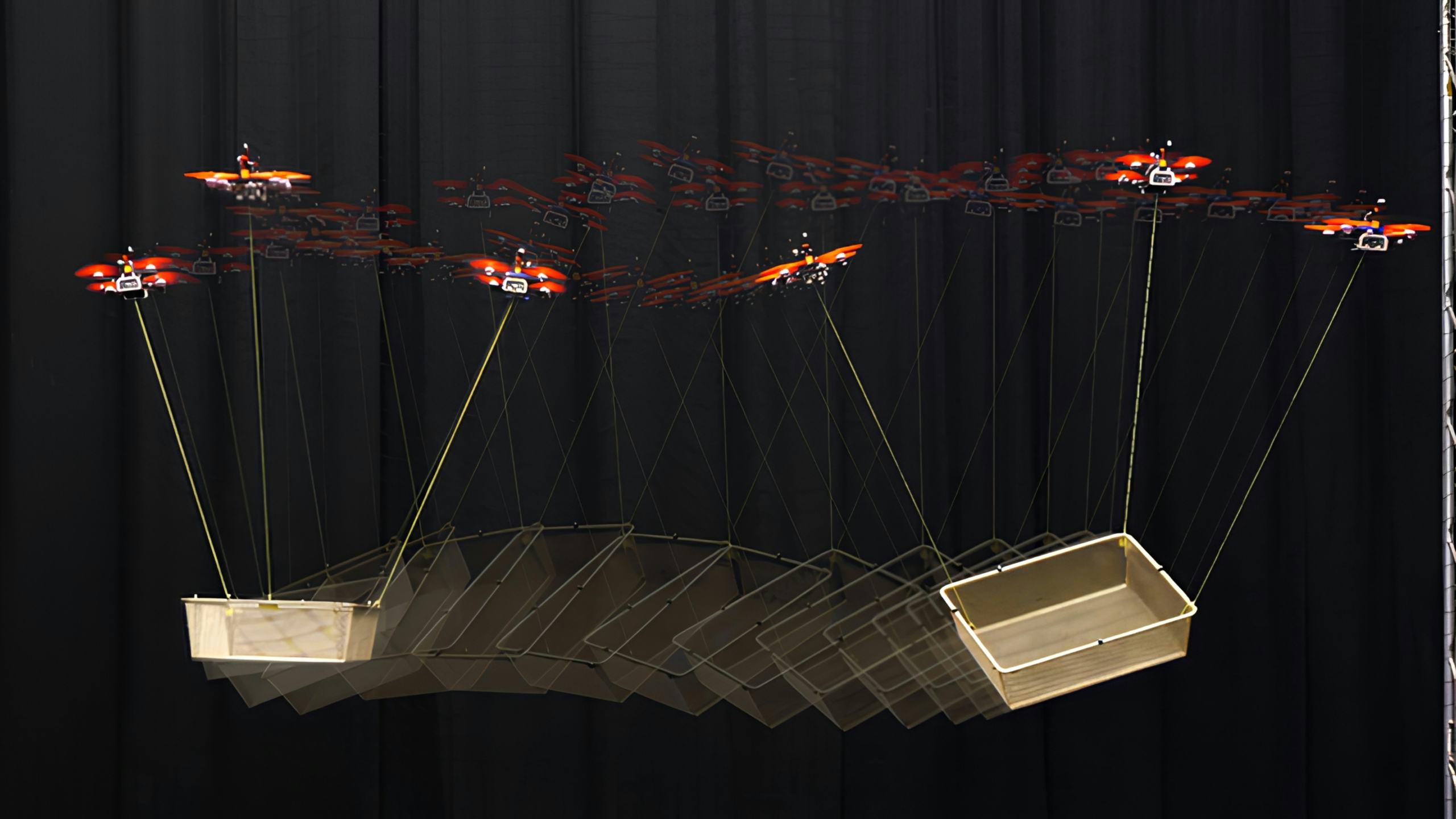 Vliegende drones in het lab van de TU Delft. Foto: Sihao Sun