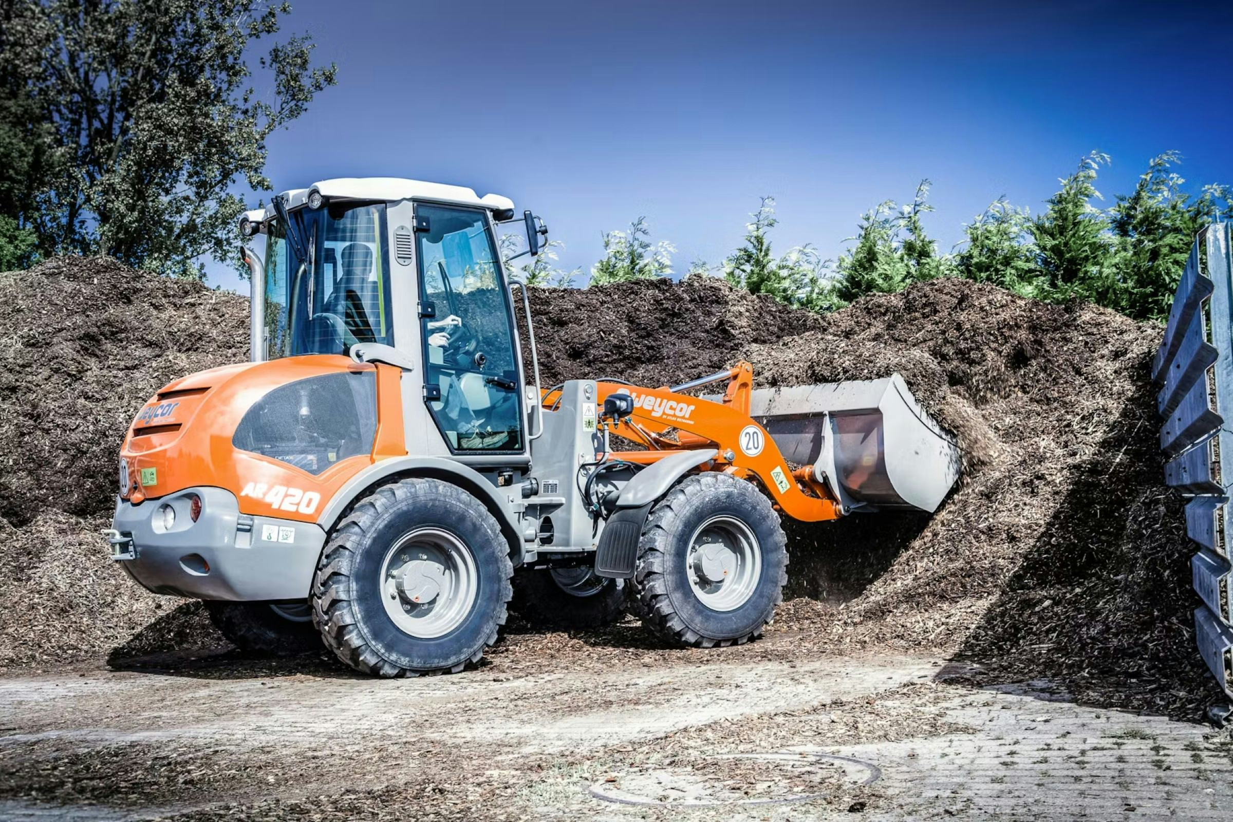 Sinds dit jaar importeert de Kemp Groep ook Weycor wielladers.