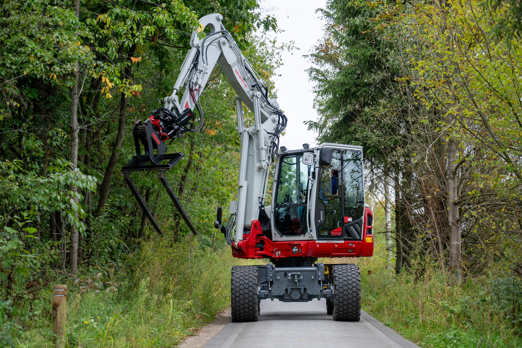De TB370W is zeer wendbaar en de breedte is beperkt gebleven tot 2,10 meter.