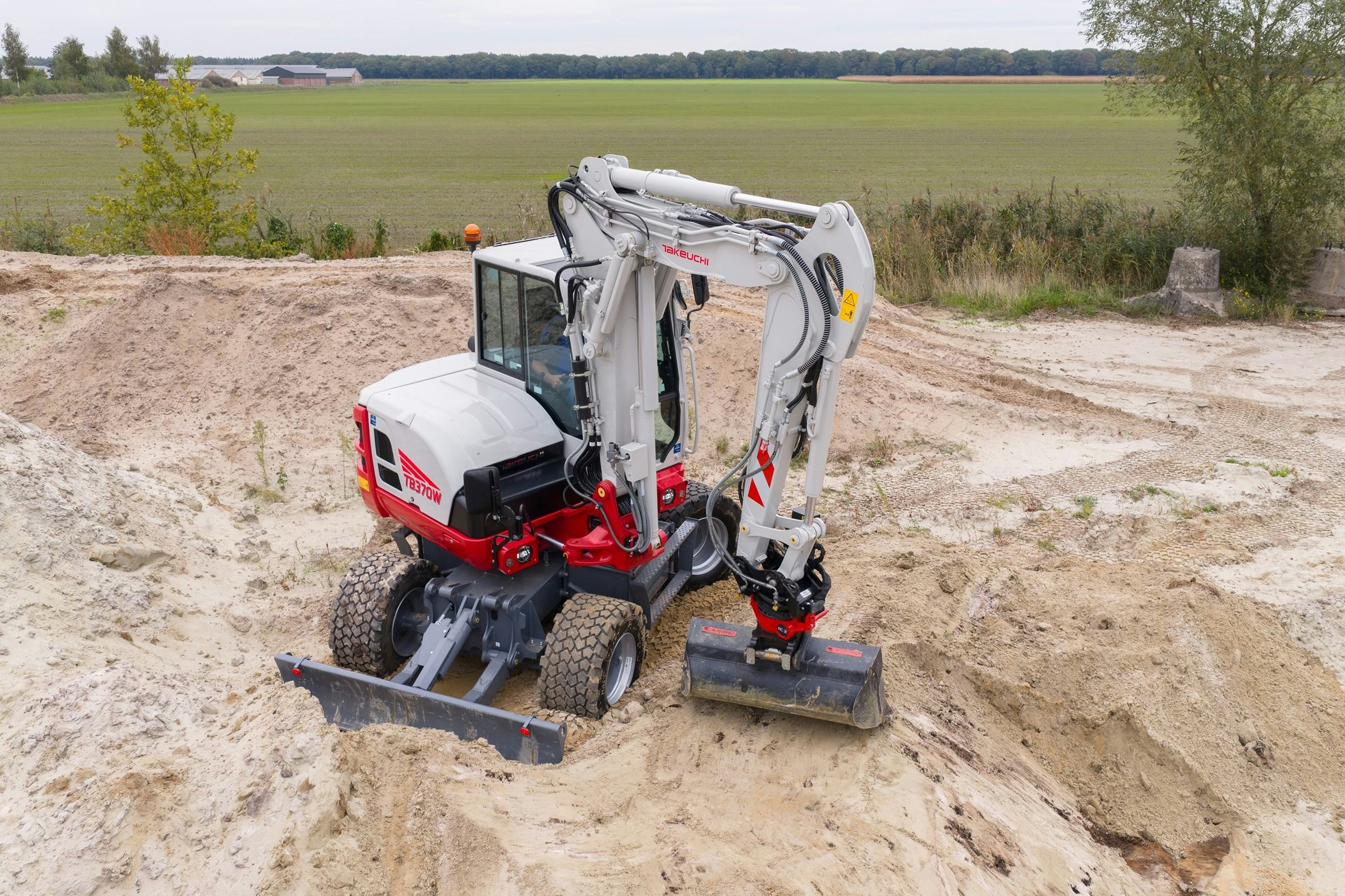 Met deze boom is ook in krappe ruimtes dichtbij de machine goed te werken.