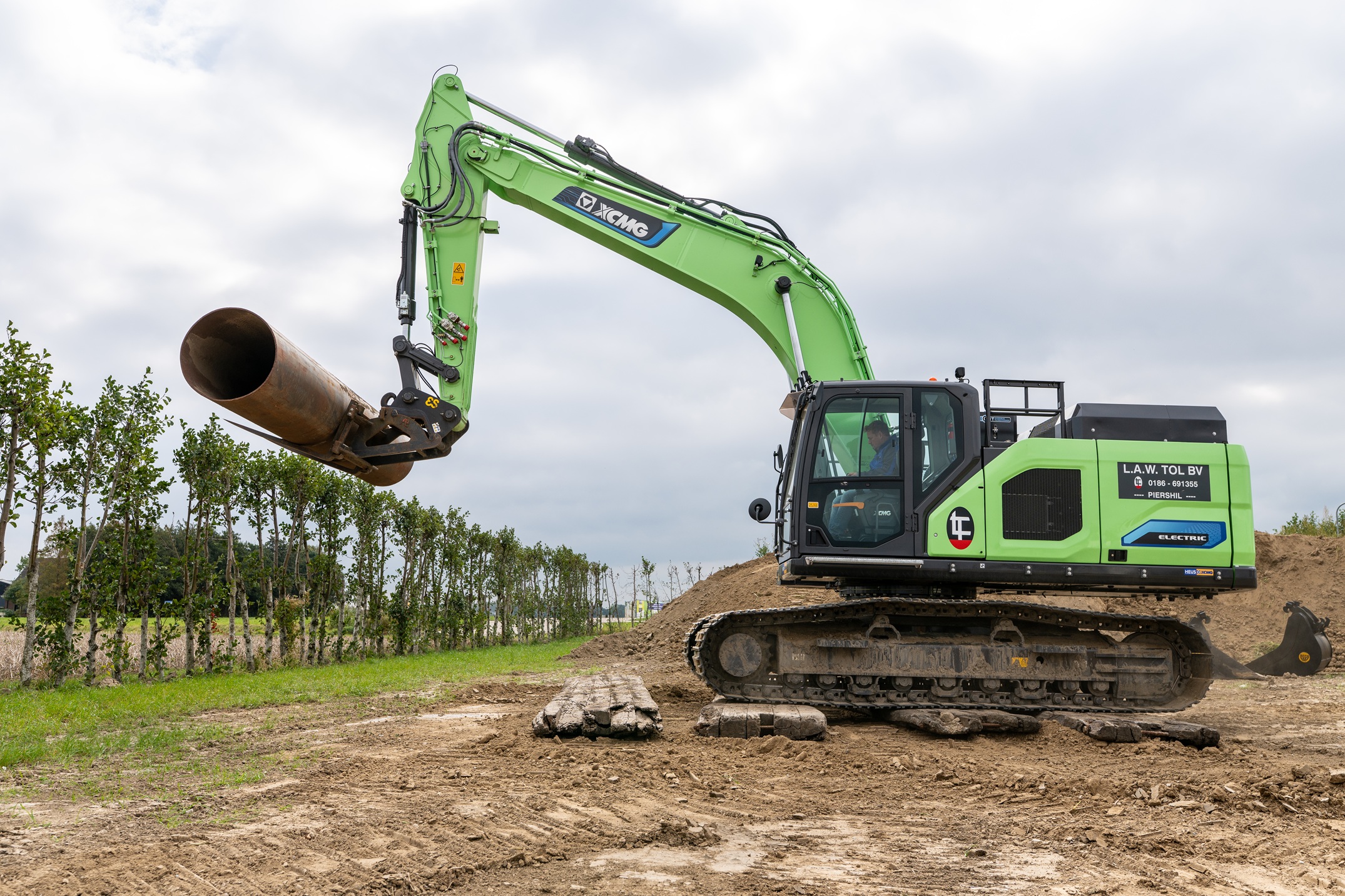 De machine functioneert prima bij allerlei verschillende werkzaamheden.