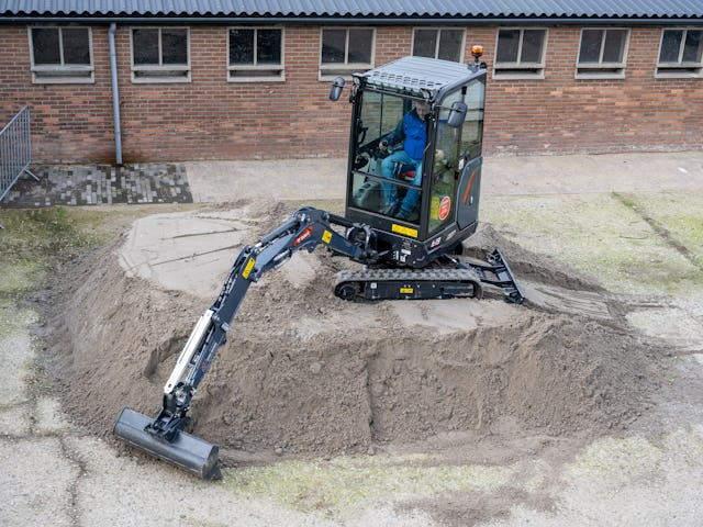De Bobcat E19 R2 is een machine waar je met plezier een hele dag op kunt werken.