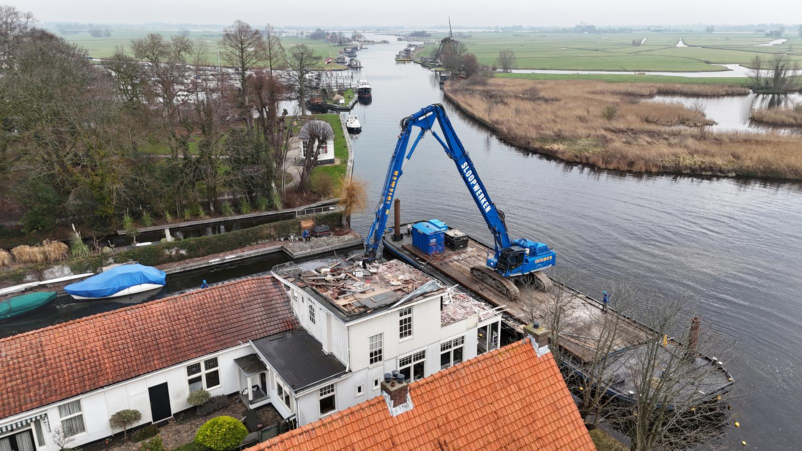 Fotografie: Fred Libochant en Van Diemen Sloopwerken.