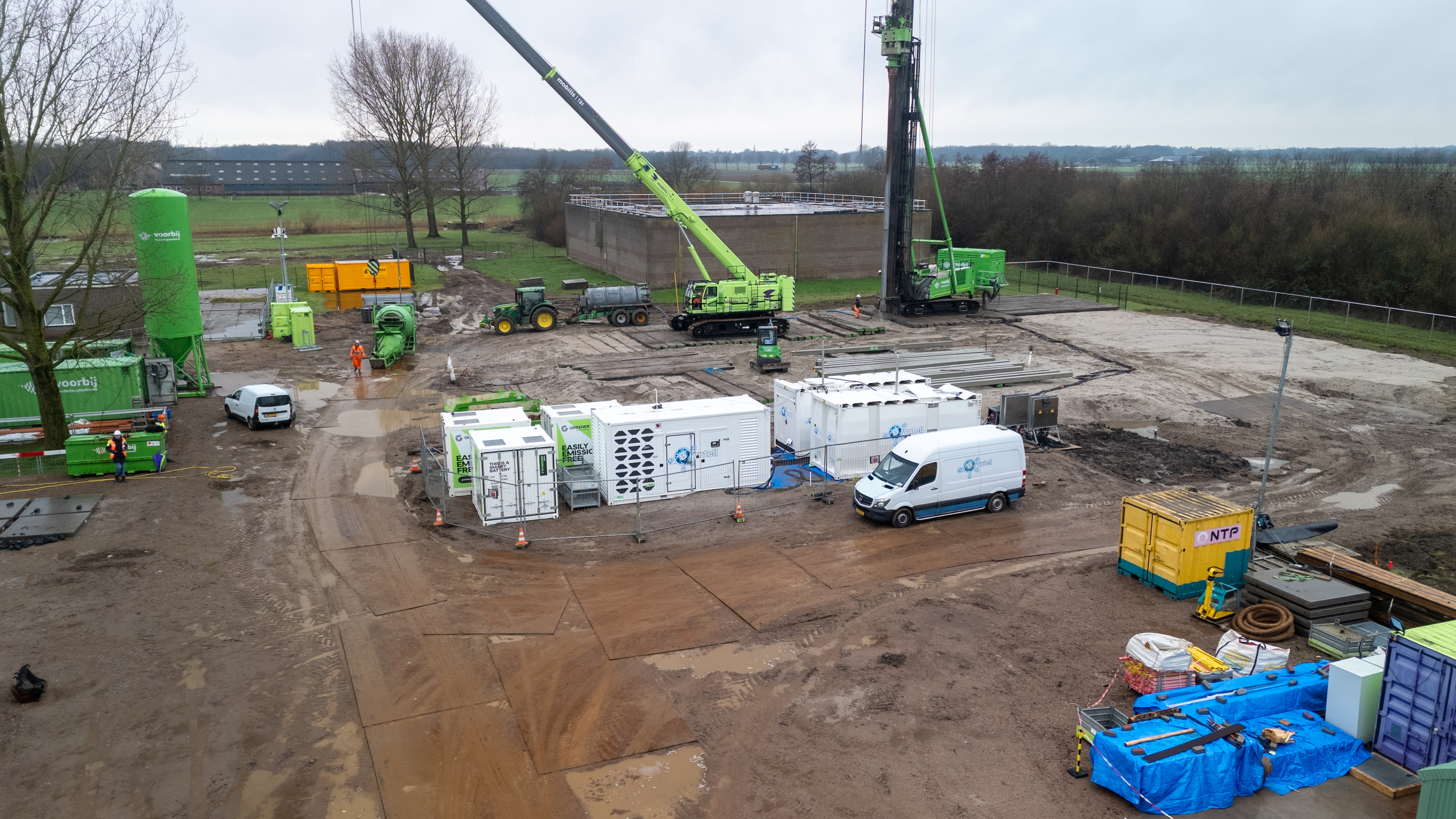 De bouwplaats van Mobilis met de Bryntell-installatie.