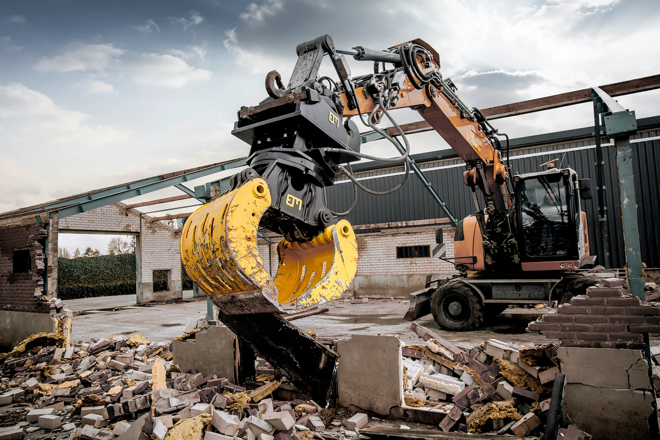 Earthmaster, ‘Built for work, made to last’.