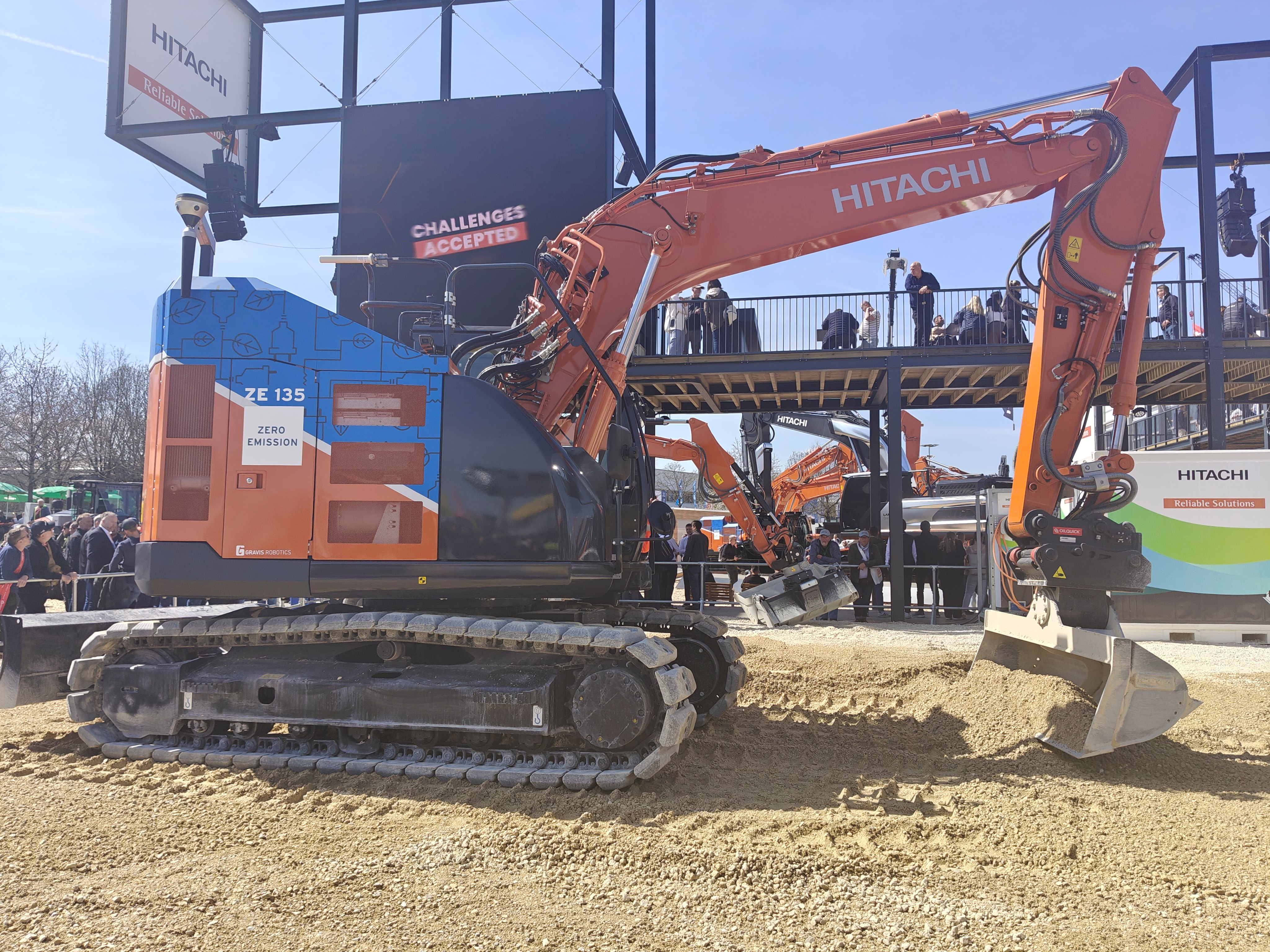 Op Bauma 2025 zette Hitachi CM vooral in op emissievrije en autonome machines.
Foto: BouwMachines.