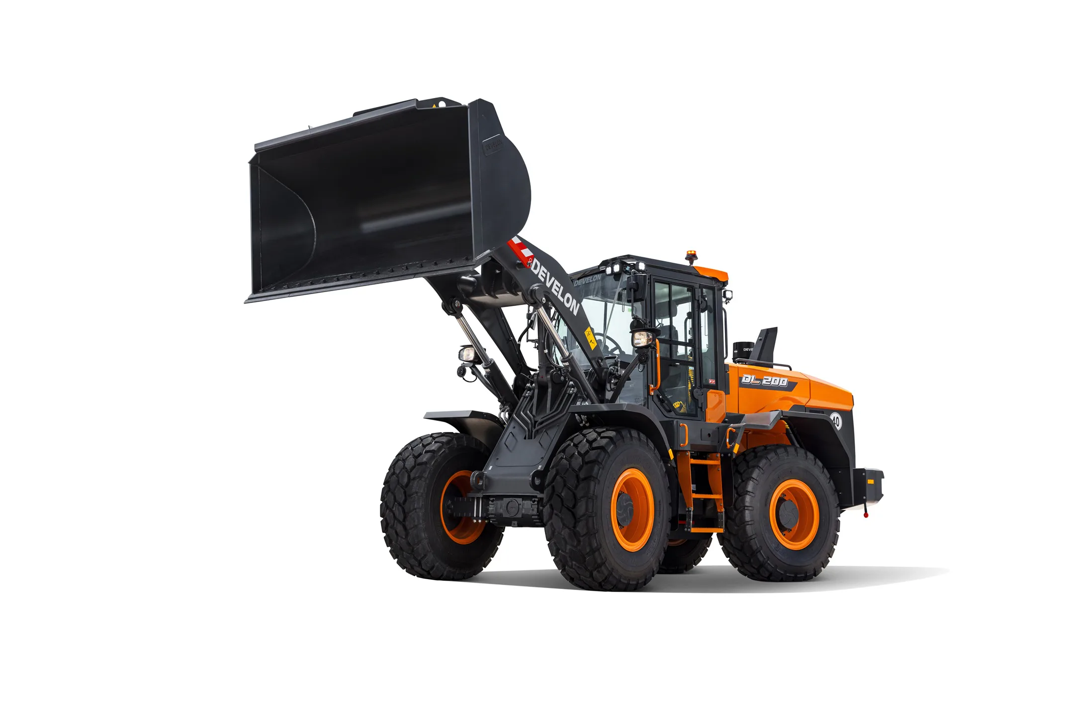 Uiteindelijk kwam een nieuwe Develon DL200-7 voor Allspan Haulerwijk als beste optie uit de bus.