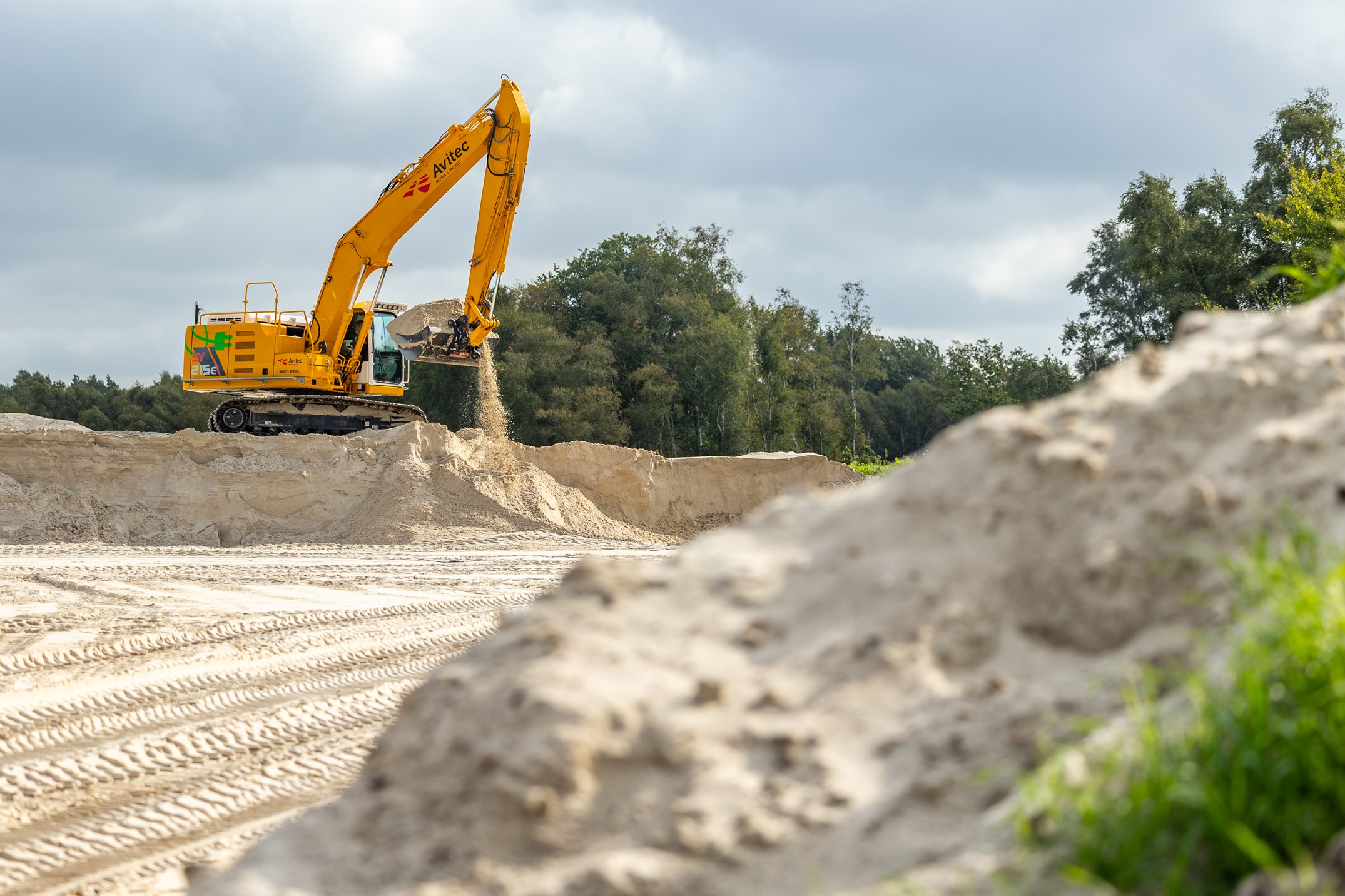 Sany SY215E slaagt voor Nederlandse praktijktest