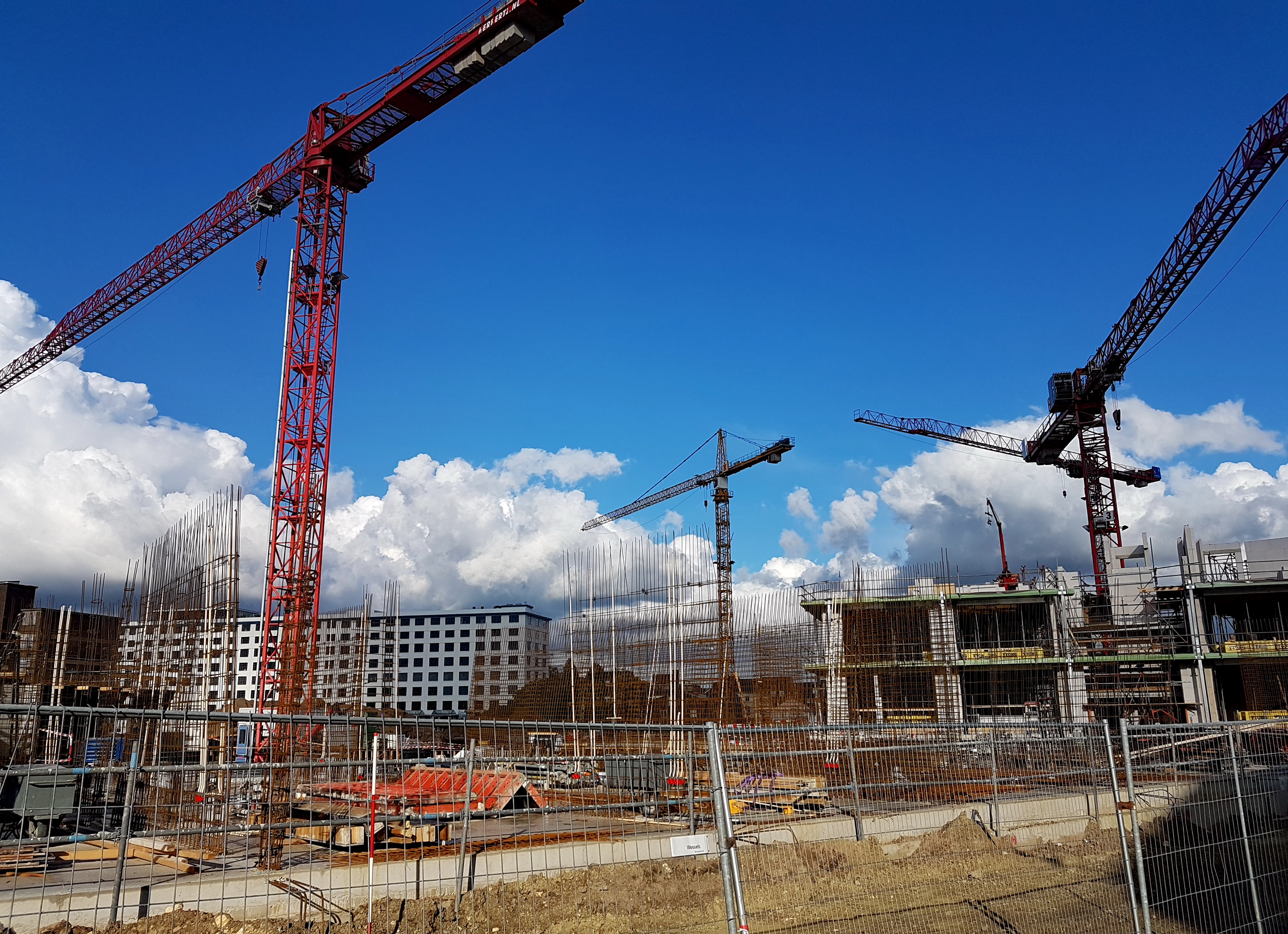 Als de voorgestelde nieuwe EU-aanbestedingsregels worden aangenomen kan dit grote gevolgen hebben voor de Nederlandse GWW-sector en leveranciers van zwaar bouwmaterieel.